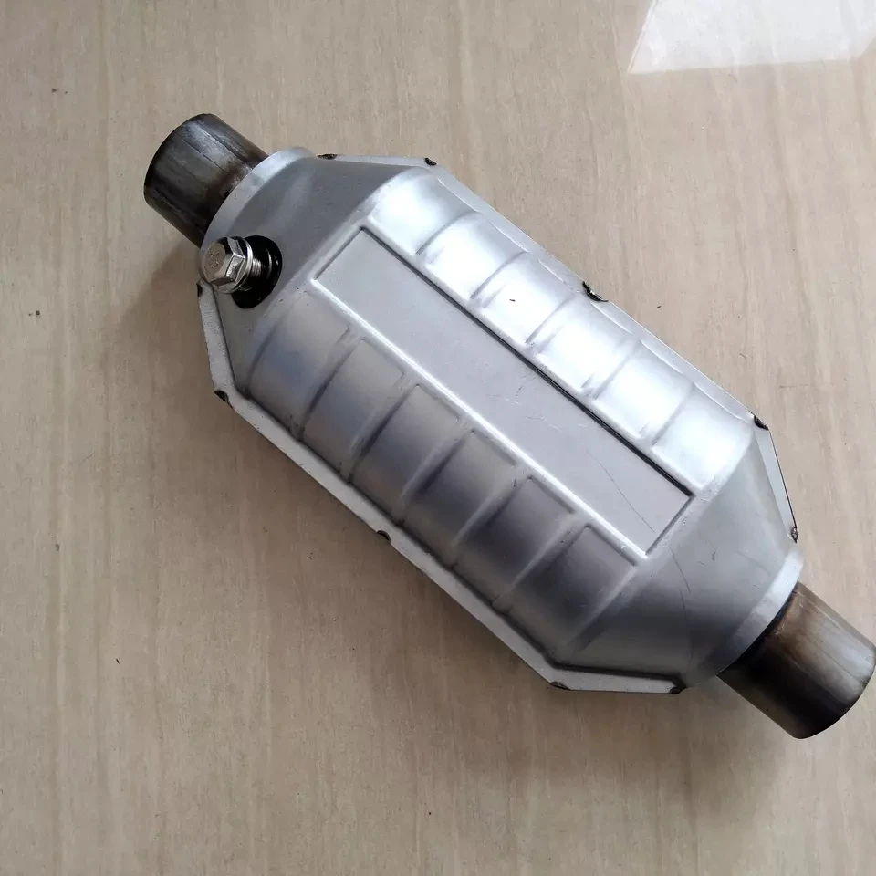 Car Catalytic Converters/ Universal Catalytic Converters Ceramic Catalysts for Direct Fit