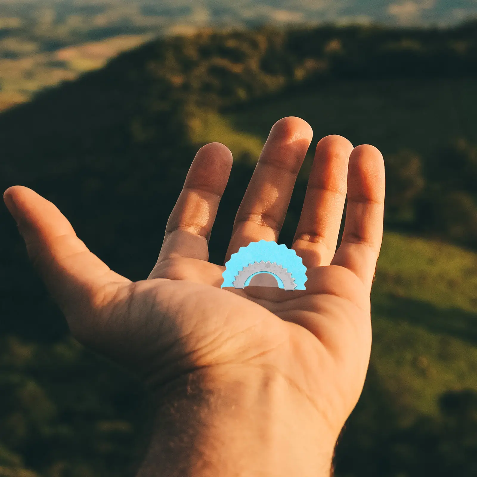 

Набор из 5 разноцветных легких металлических свистков для имитации птичьего пения, портативные игрушки-свистки для тренировки и развлечения