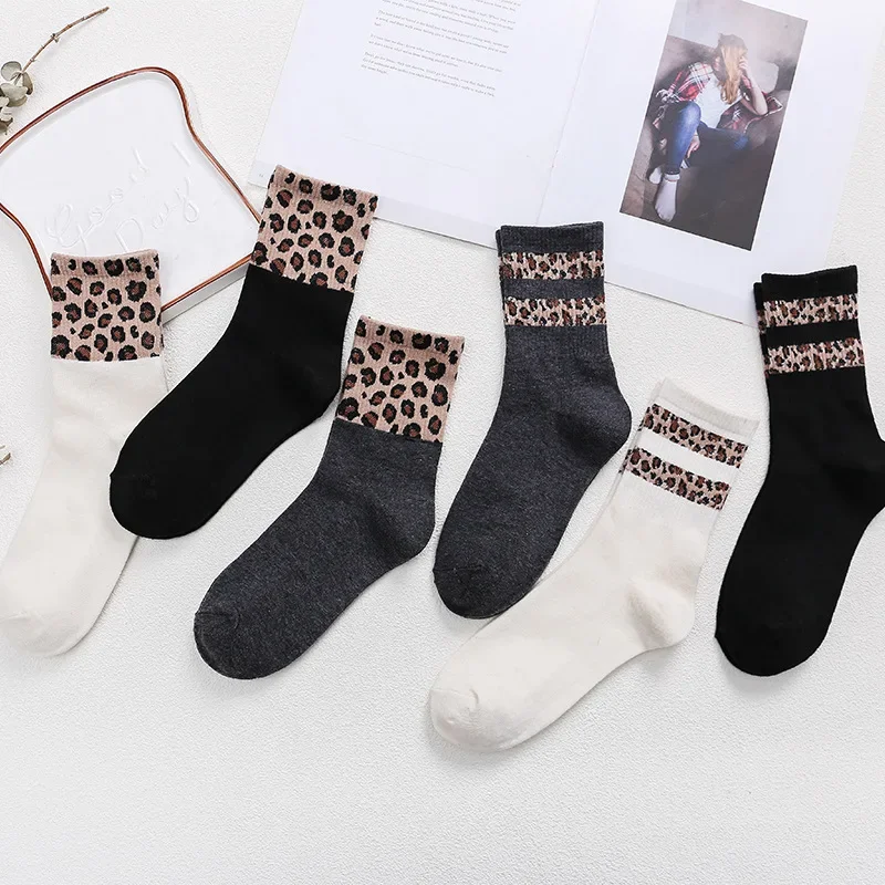 

New Female Leopard Print Color Matching High Socks Comfortable Autumn and Winter European Version of Socks Fashion Street S