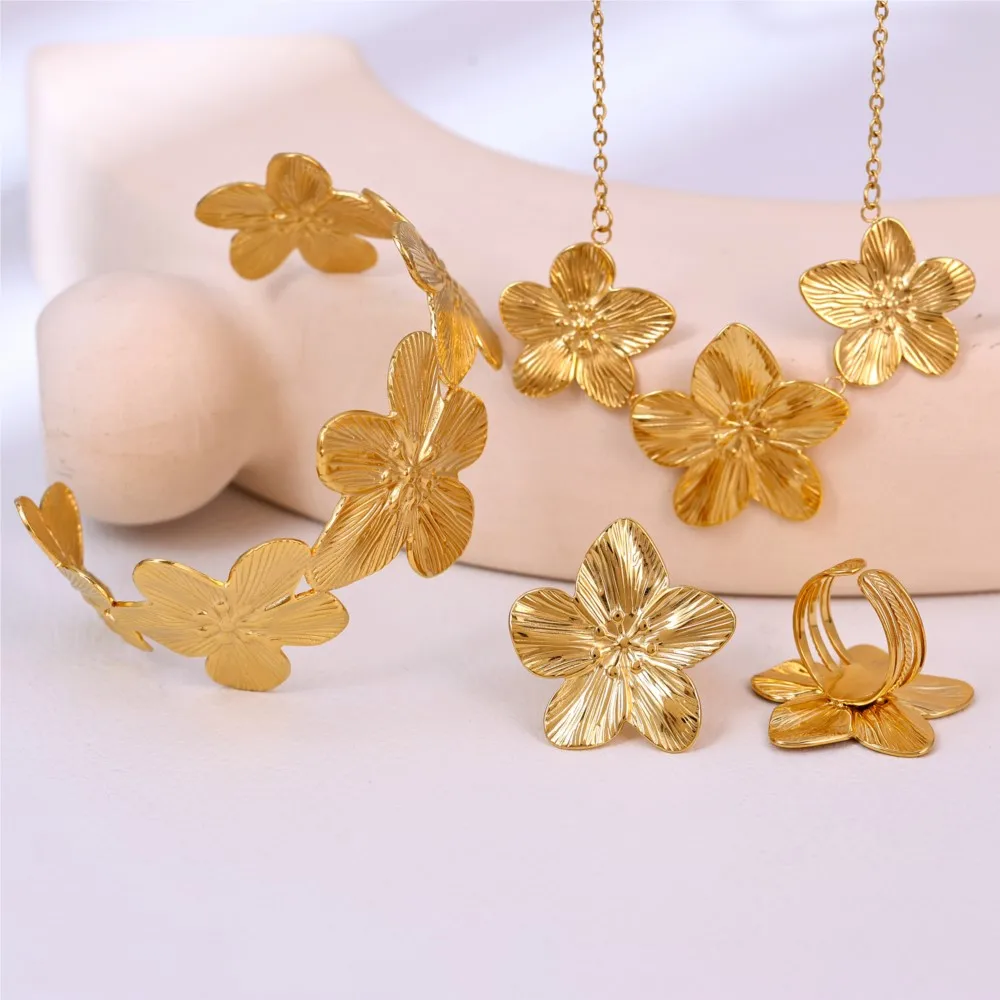 Women\'s Flower Pendant Necklace Bracelets Ring Jewelry Set Gold Plated Stainless Steel Necklaces Cuff Bracelet Rings For Women