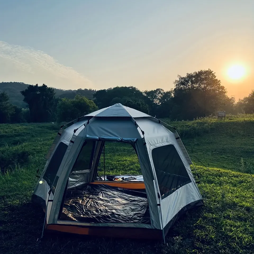 

Fast Deliver 5 to 6 Persons Large Family Waterproof Big Outdoor Luxury Easy Pop up Camping Tent