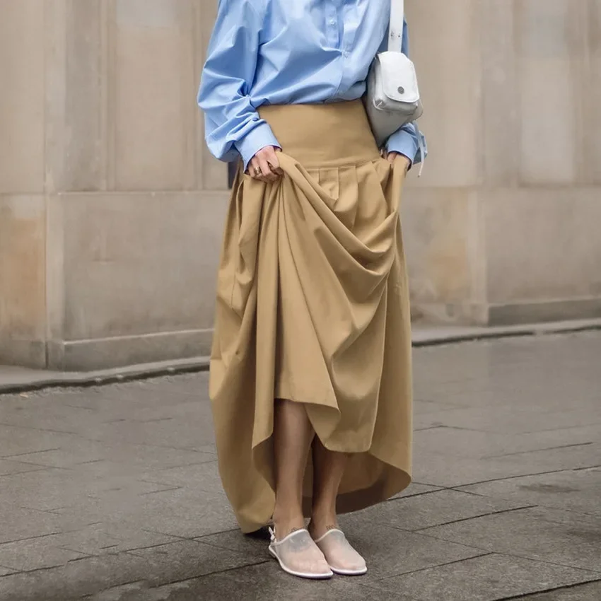 TWOTWINSTYLE Solid Loose Minimalism High Waist Skirts for Women Patchwork Folds Temperament Retro Skirt Female Autumn Clothing
