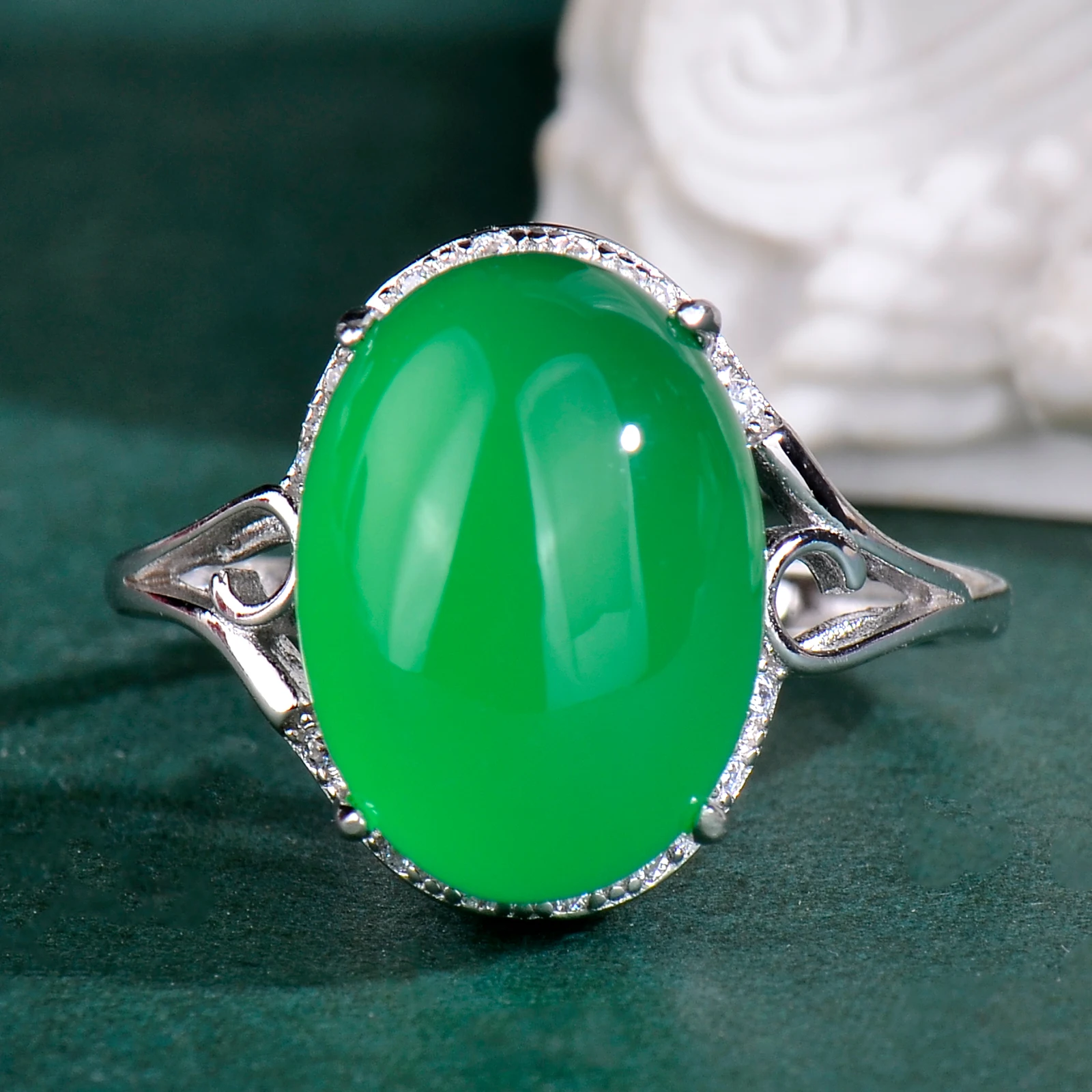 

Серебряное кольцо 925 с инкрустацией из зеленого камня, подходит для женщин, женское кольцо, регулируемое, элегантное, модное, роскошное, стильное, элитное, праздничный подарок, подарок на День святого Валентина, подарок на День матери, подарок на день ро