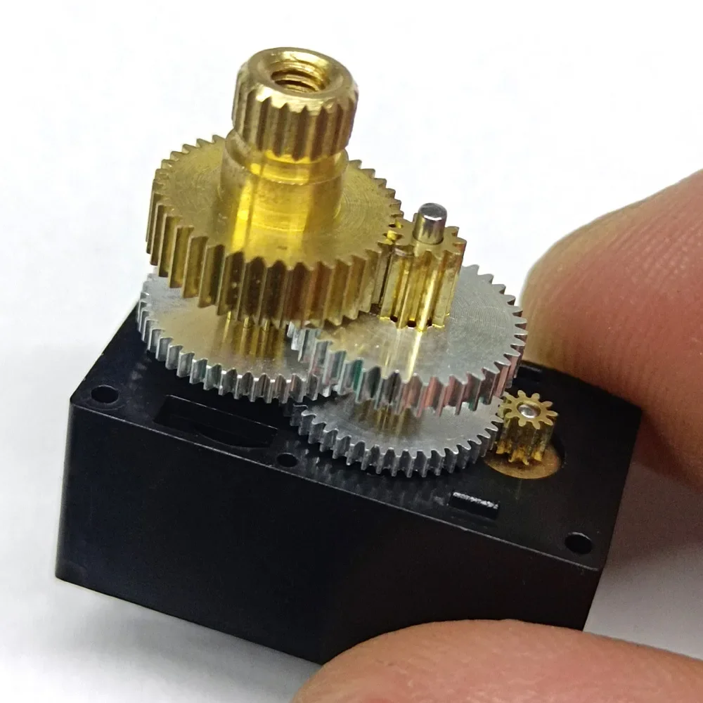 DM-S0090MD 9g Servos moteur engrenage métallique 180/270/360 degrés servomoteur numérique adapté aux Robots Gimbals accessoires Mini Servo