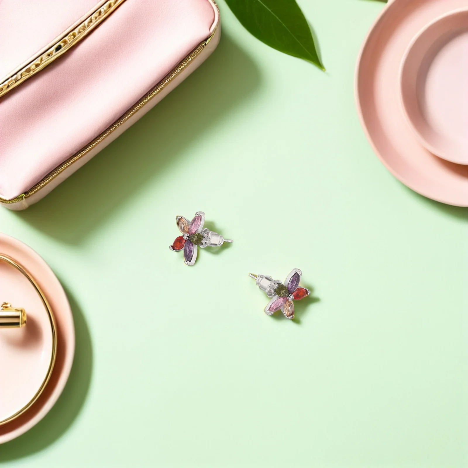 

1Pair Flower Shape Zircon Stud Earrings Colorful Lightweight Ear Jewelry Daily Wear Trendy Small Earrings Women Accessories