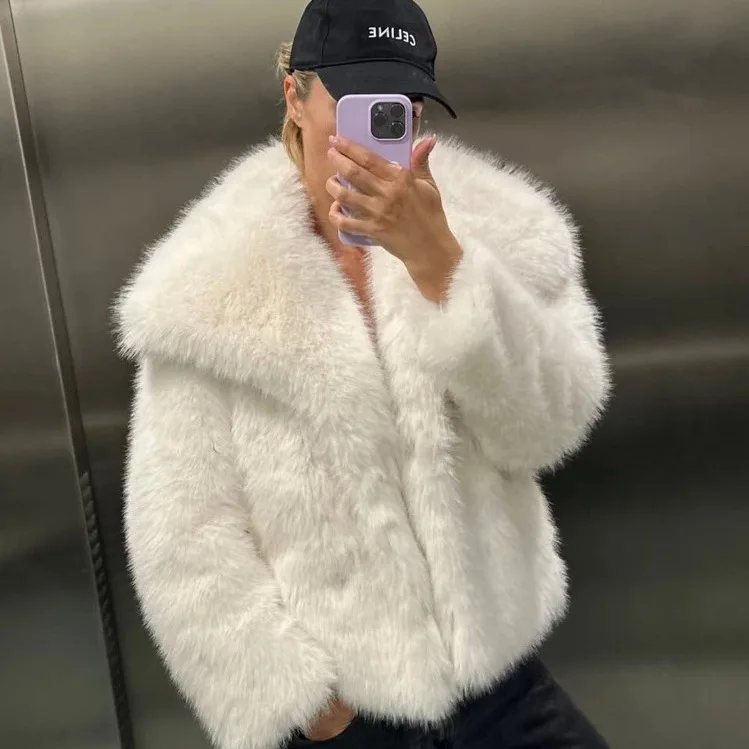 Elegante winter dames nepbontjas pluizige reverskraag oversized eco bontjas voor dames ontworpen kunstbontjas voor dames