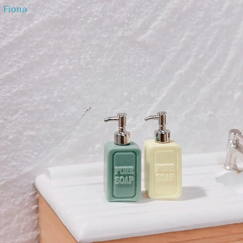

✔Miniature Dollhouse Soap Dispenser Set,1:12 Scale "Pure Soap" Liquid Pump Bottle for Dollhouse Bathroom Decor