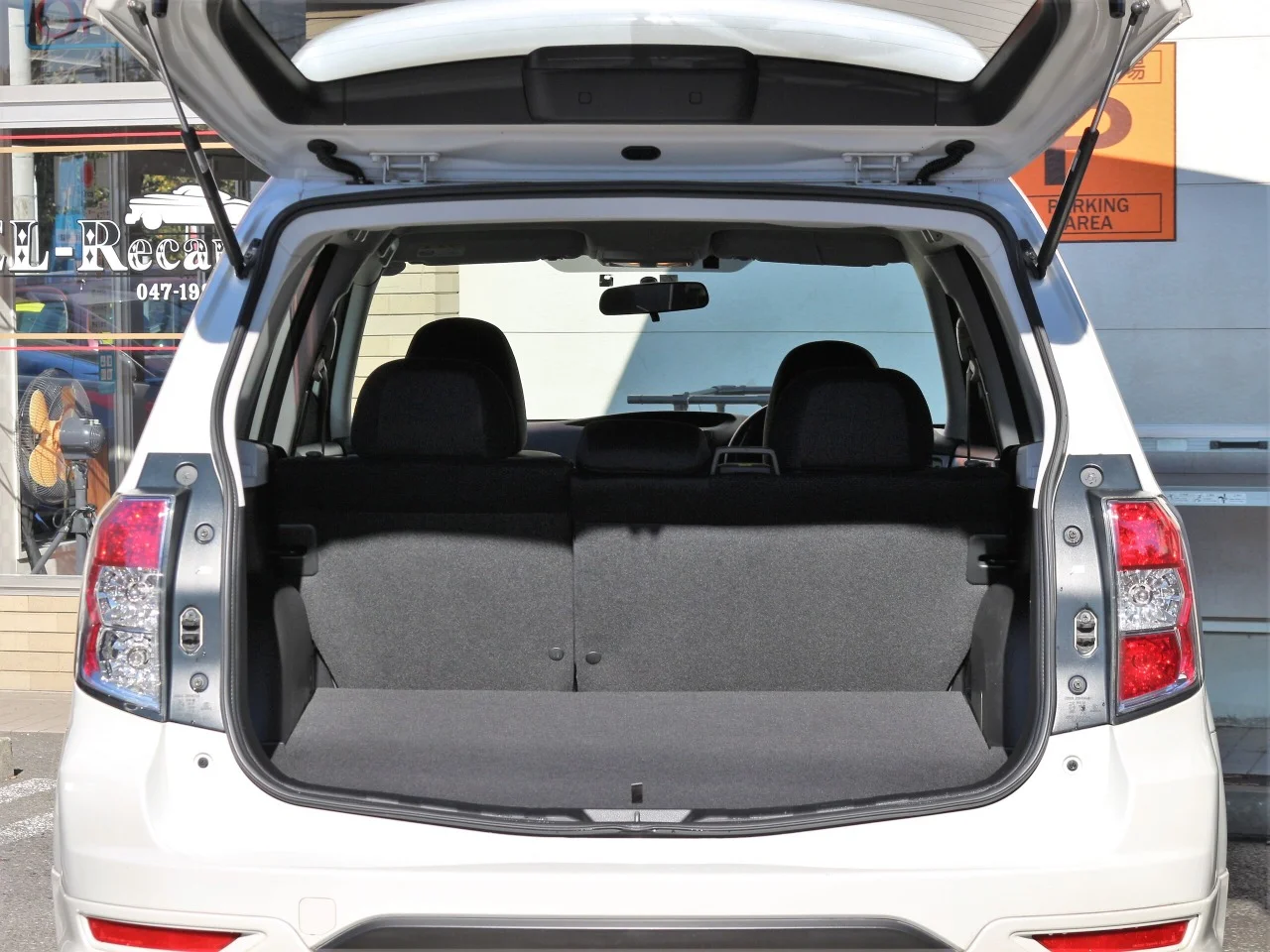 

Auto Struts With Springs For Subaru Forester (SH) 2008-2013 SUVRear Tailgate Trunk Boot Lift Supports Shock Damper Rod