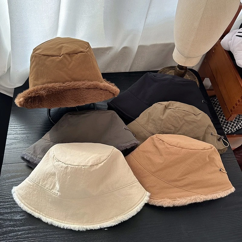 

Простые и утолщенные водонепроницаемые и морозостойкие рыбацкие шапки для женщин. Модные и универсальные панамы на зиму.