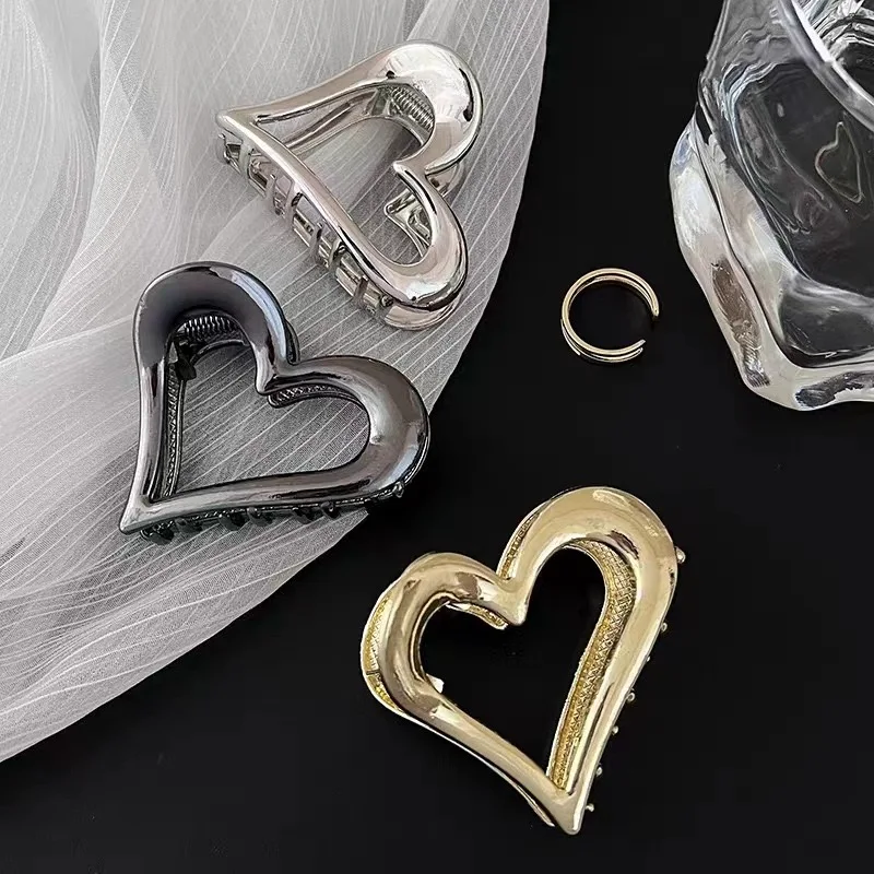 

Heart Metal Hollow Out Golden Silvery Color Heart Hair Claw Women Girls Elegant Womens Hair Claw Clip Hair Accessory