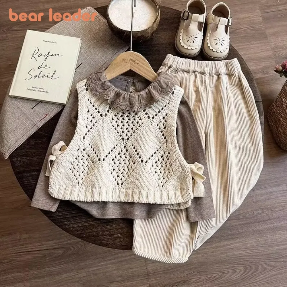 

Bear Leader Girls' Set 2025 Korean Version New Spring and Autumn Children's Clothing Beige Vest+Long Sleeved Base Shirt+Pants