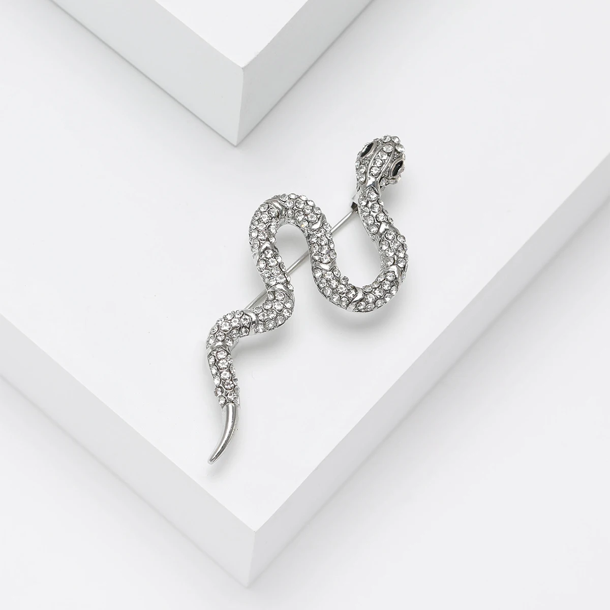 Shiny Rhinestone Snake Brooches for Women Unisex Animal Pins 6-color Available Casual Party Accessories Gifts