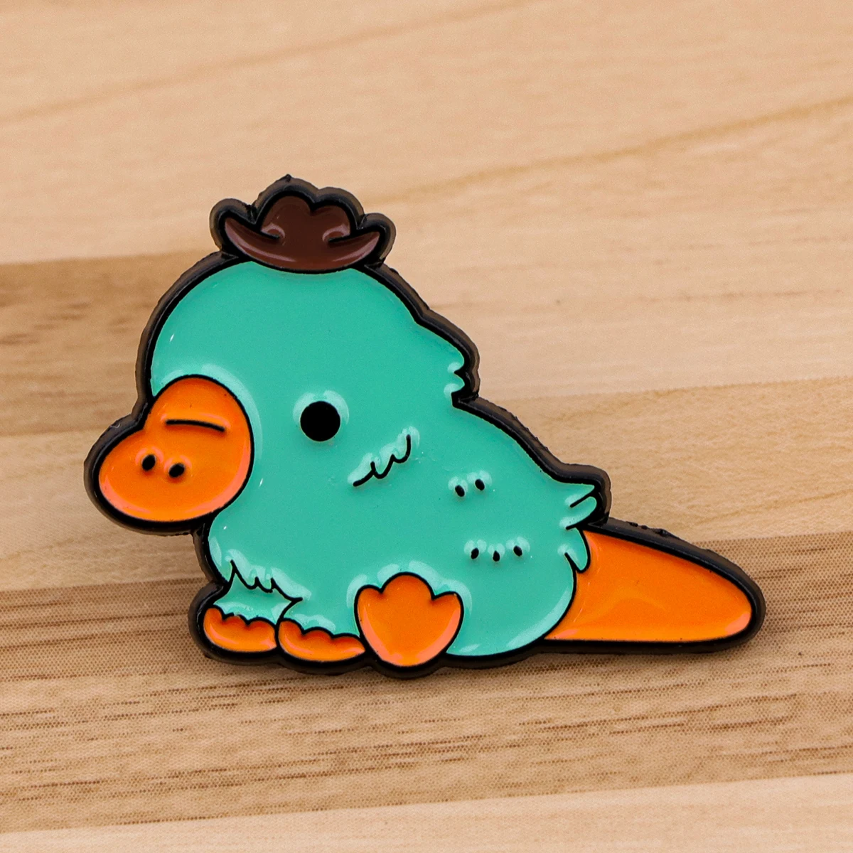 Cute Platypus Enamel Pins Metal Cartoon Brooch Backpack Hat Bag Collar Lapel Badges Men Women Fashion Jewelry Collection Gift