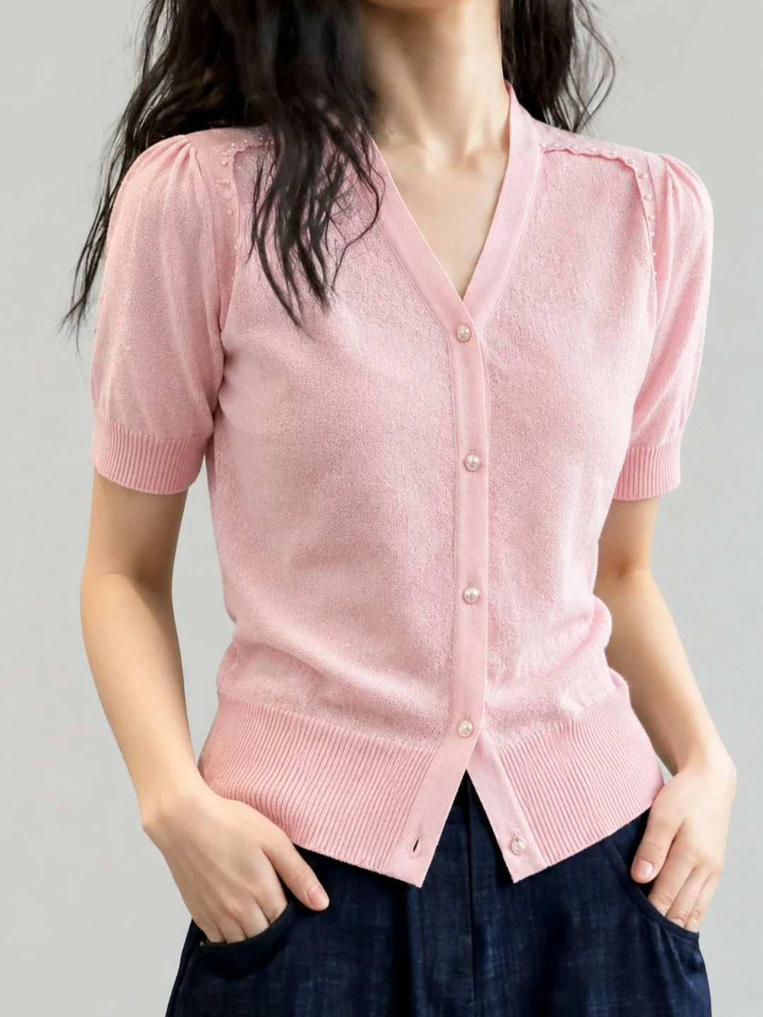 Soft V-Neck Ice Silk Knitwear Sweet Loose Korean Style Women's Summer Top Slimming Age-Defying Straight Cut Commute Fashion