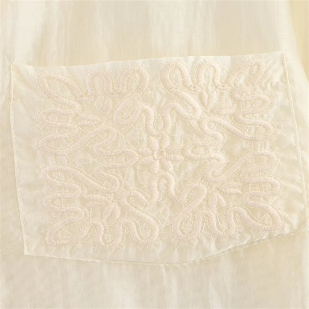 Herbst und Winter Neue Damenmode Vielseitiges dreifarbiges besticktes Taschendekorationshemd