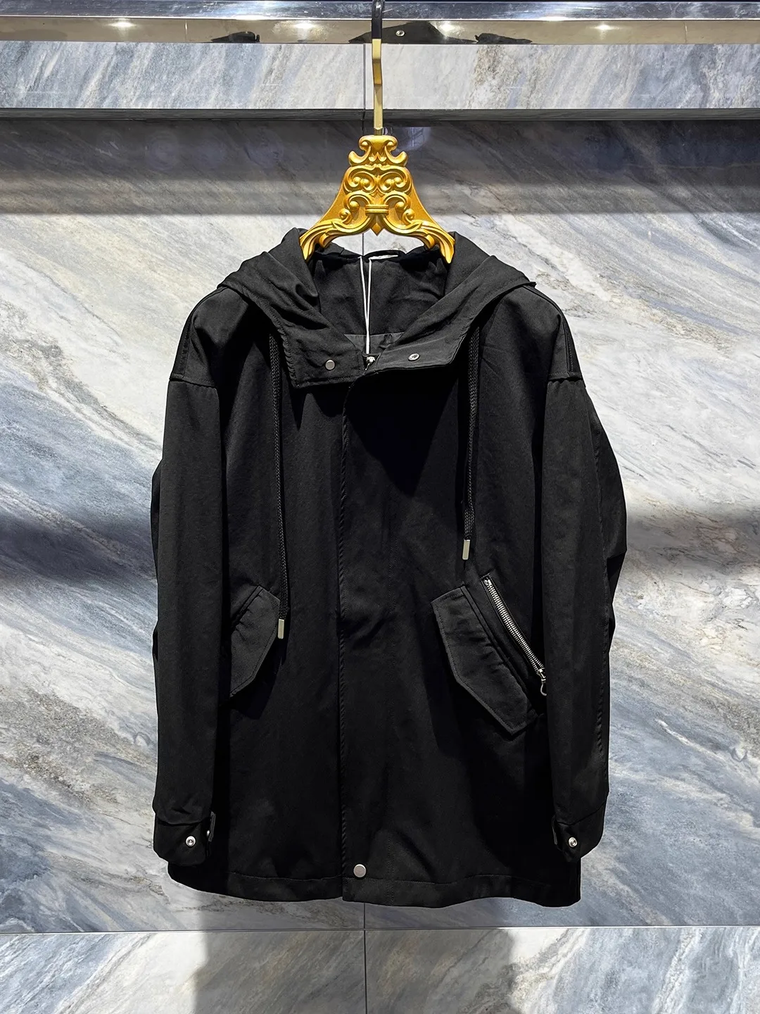 

2025 Autumn New European Sle Men's Simple Mid-Length Hooded Jaet Trendy Haome High-End Outerwear Youthful Modern Polye...