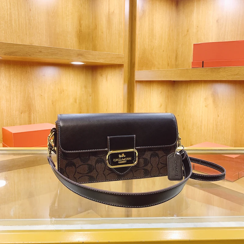 

Elegant Messenger Bag In Soft Leather For Ladies By Famous Designer With Classic Popular Design Durable Bag