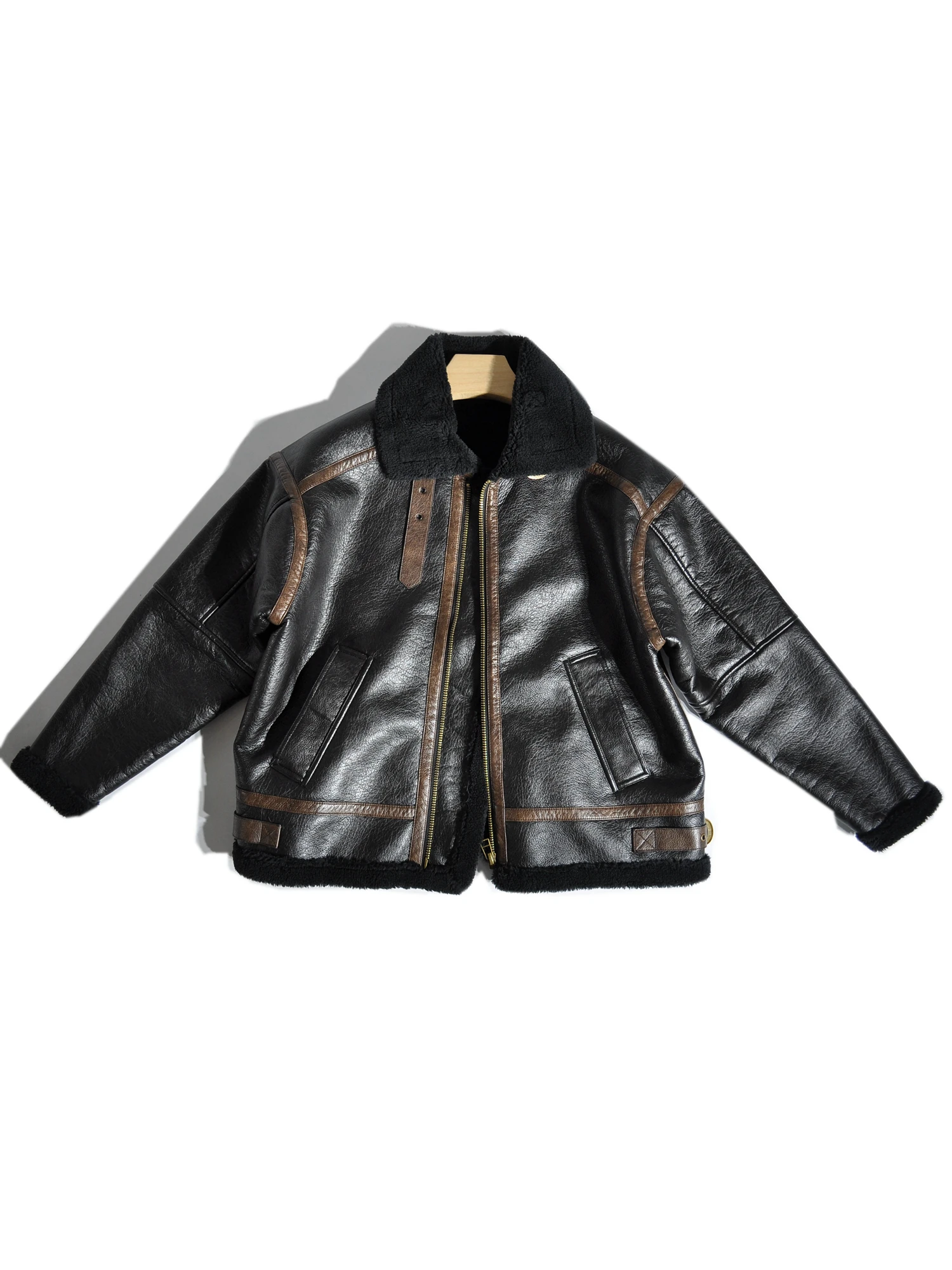 

American Retro Fce Lined ort PU Leather Jaet Motorcycle Sle Inteated eepskin Coat Warm Faion Urban Casual Youth