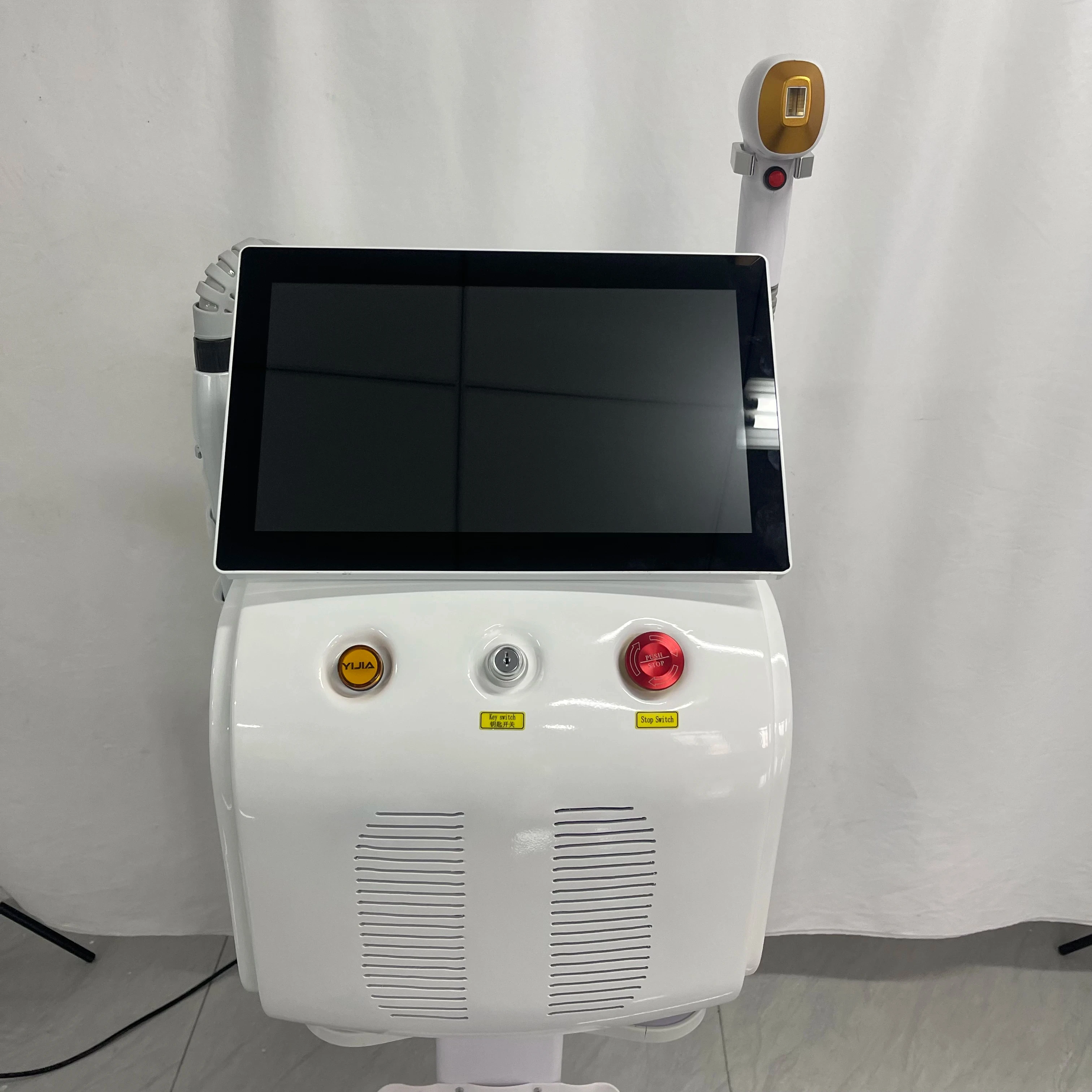 

Professional Ice Titanium Hair Removal Machine, Portable 808nm 3-wavelength Alexander Permanent Body Epilation