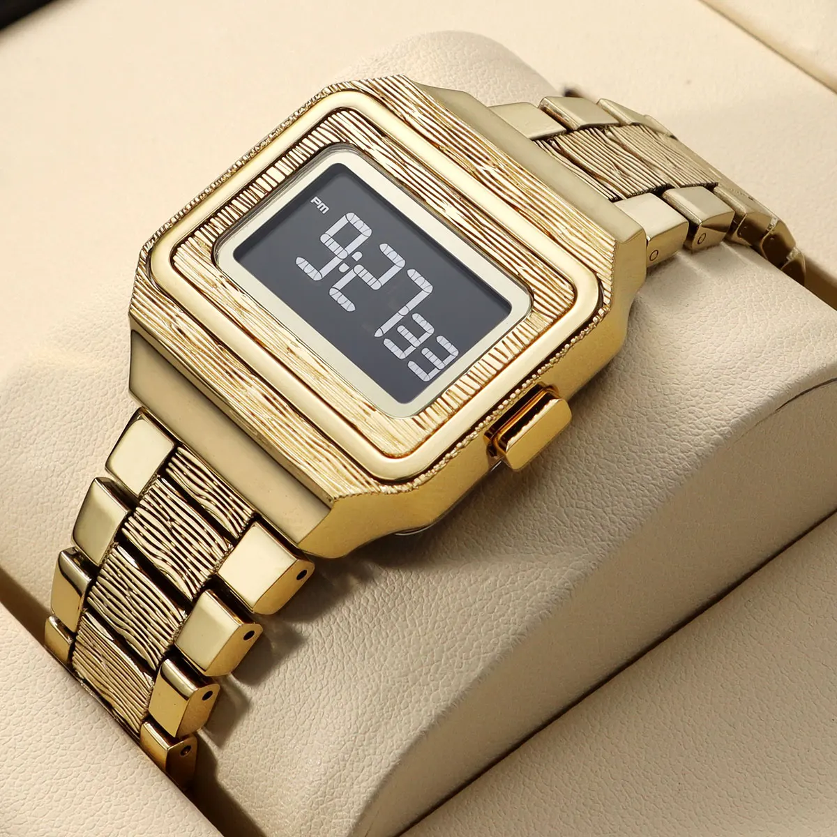 

Unisex Rectangle Dial Electronic Watch Luminous LED Display Sports Digital Wristwatch for Men with Stailess Steel Strap 0325