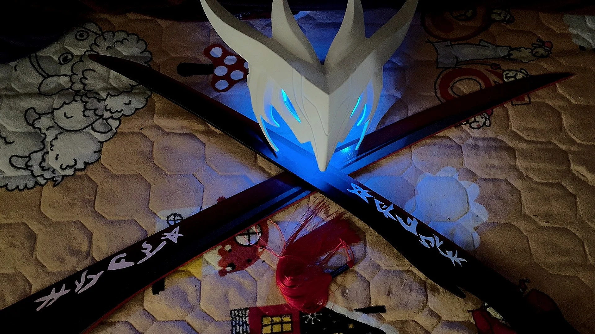 

Маска для косплея на Хэллоуин Eternal Grace, светящаяся маска для вечеринок, маска-подвеска на пояс