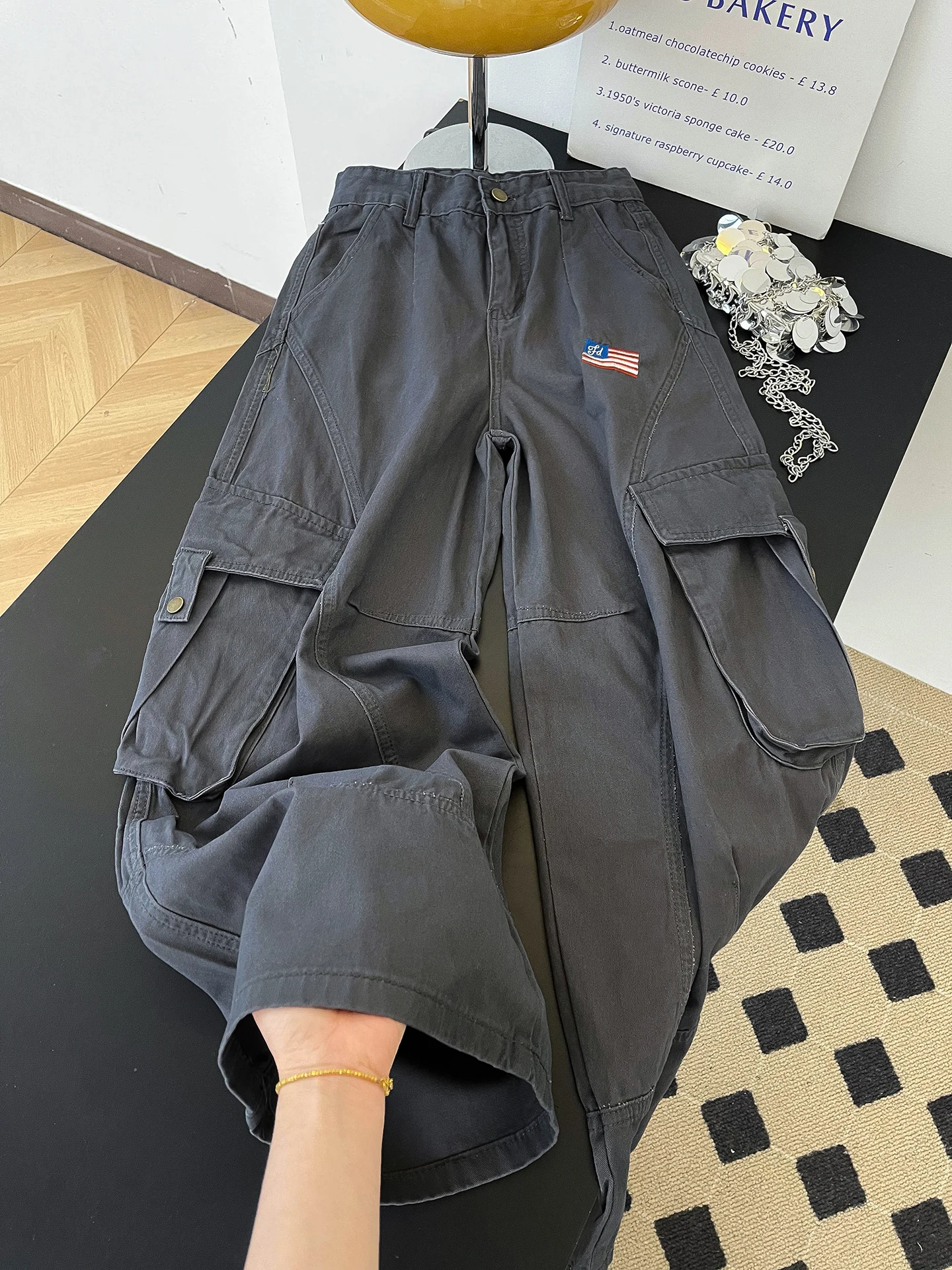 

Американские уличные брюки-карго в стиле деконструкции для женщин, весенняя новинка, свободные, с вышивкой, широкие штанины, повседневные, в пол