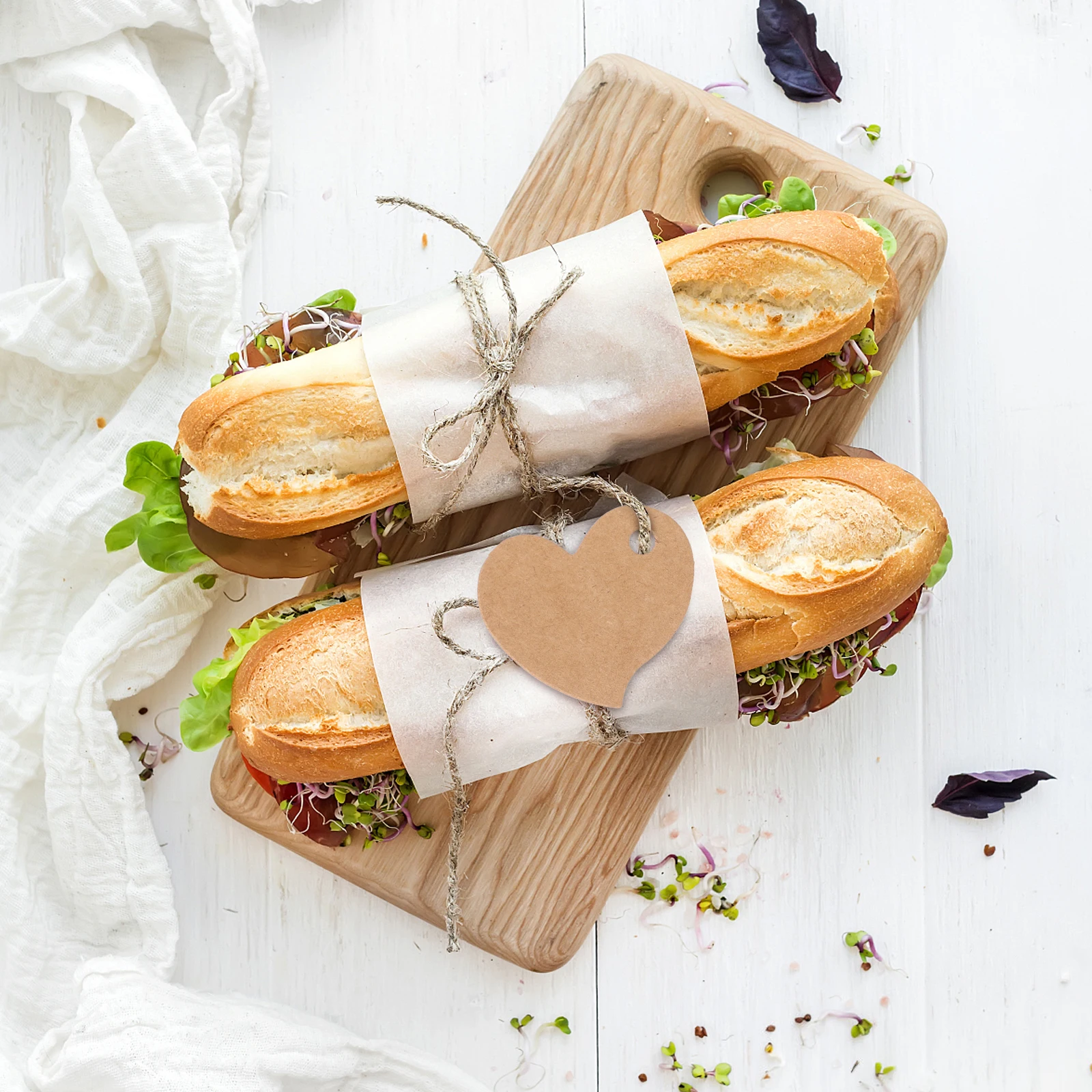 3 عبوات من علامات ورق الكرافت الفارغة على شكل قلب معلقة يمكنك صنعها بنفسك ملصقات هدايا لعيد الميلاد وسعر الحرف اليدوية وبطاقات الإشارات المرجعية للطلاب