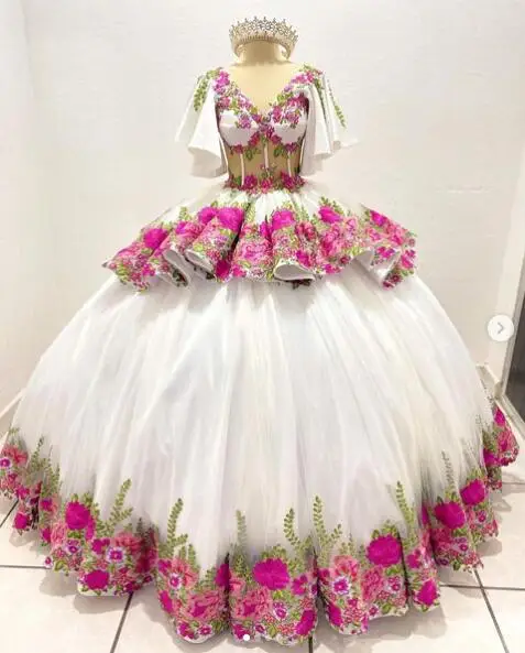 Princesa inchado quincearean vestidos com manga envoltório rendas floral embrodiery desossamento topo baile doce 16 vestidos de 15 quinceañera