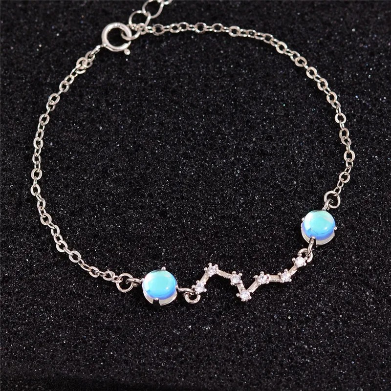 Женский браслет из серебра 925 пробы с лунным камнем