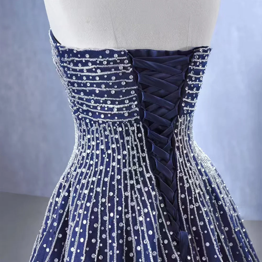 Abito da sera sexy senza maniche con scollo a cuore blu con lacci sul retro Dettaglio in cristallo Vestibilità personalizzabile per occasioni speciali