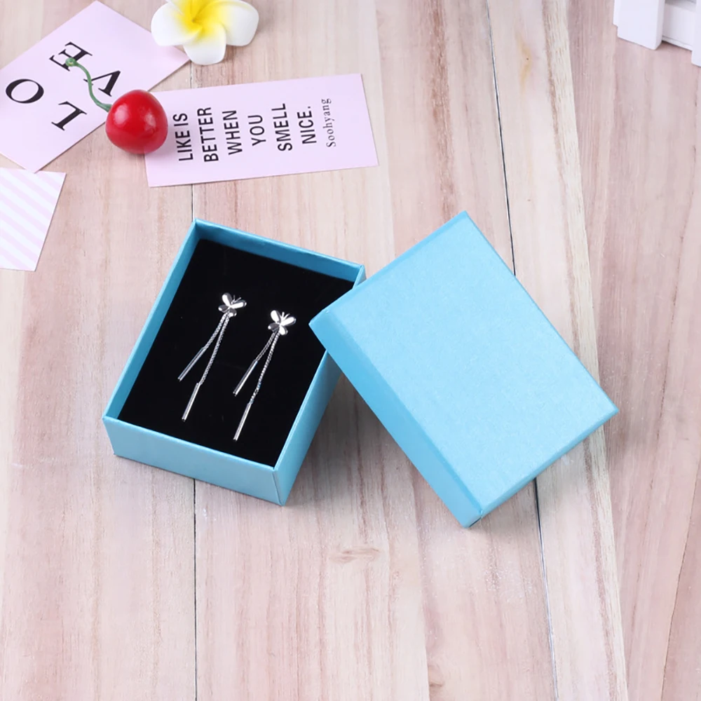 12pcs Jewelry Box 7x7x3CM Necklace Rings For Jewelry Multi Colors Jewellry Packaging Gift Boxes Earring Display Black Sponges