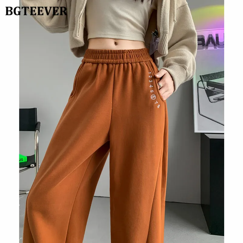 BGTEEVER Casual Thicken Fleece Warm Ladies Sweatpants Winter Fashion Elastic Waist Embroidery Printed Wide Leg Pants for Women