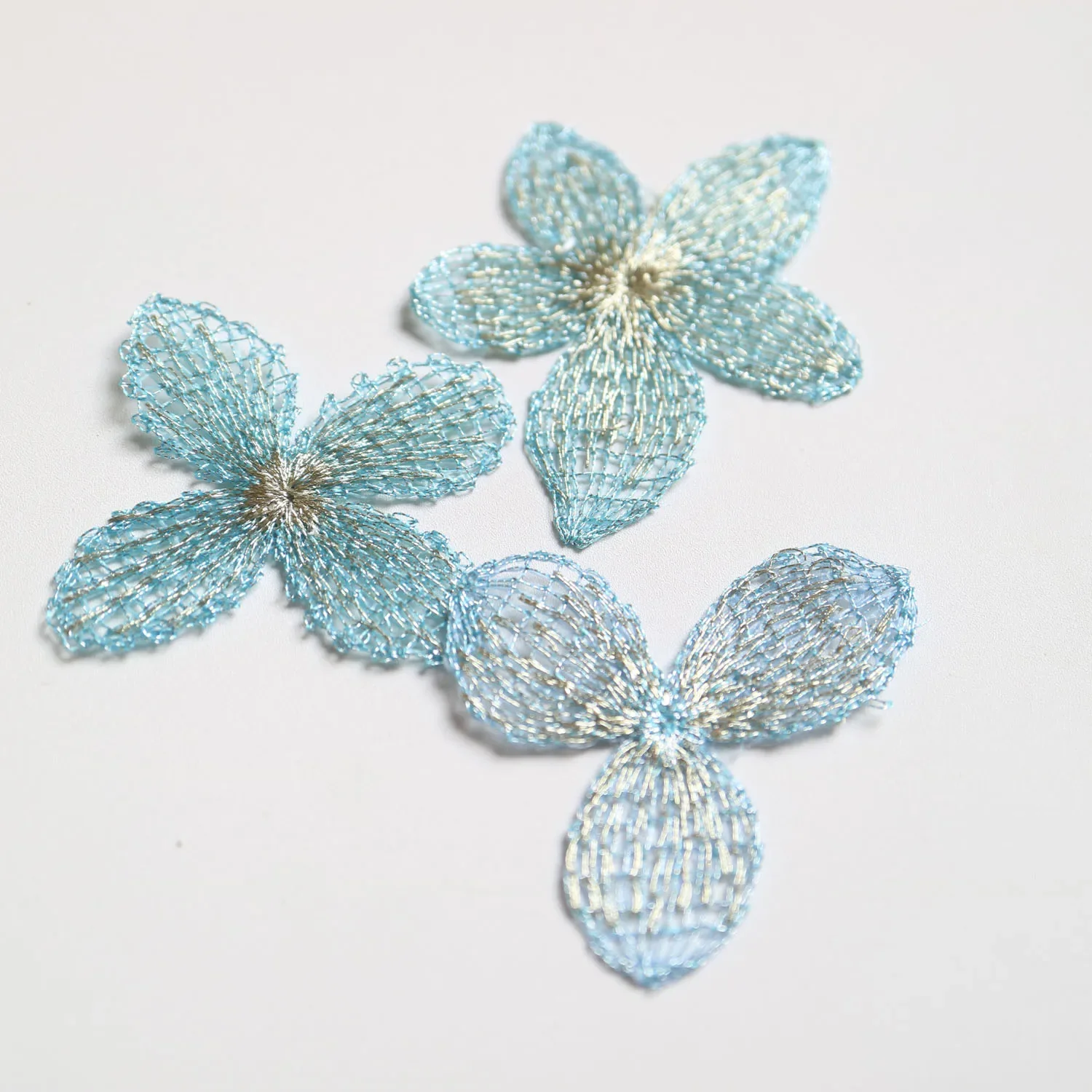 50pc/lot DIY craft supplies embroidery blue flower Patches for clothing Floral patches for bags decorative parches appliques