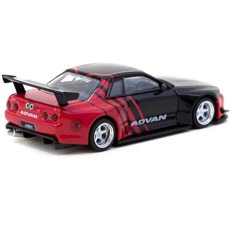 FlawTarmac Works ダイキャスト 1/64 スケール ‌ ‌ 日産 GT-R R32 アドバン ショー＆コラボレーションエディション 合金製カーモデル おもちゃ 男の子向けギフト