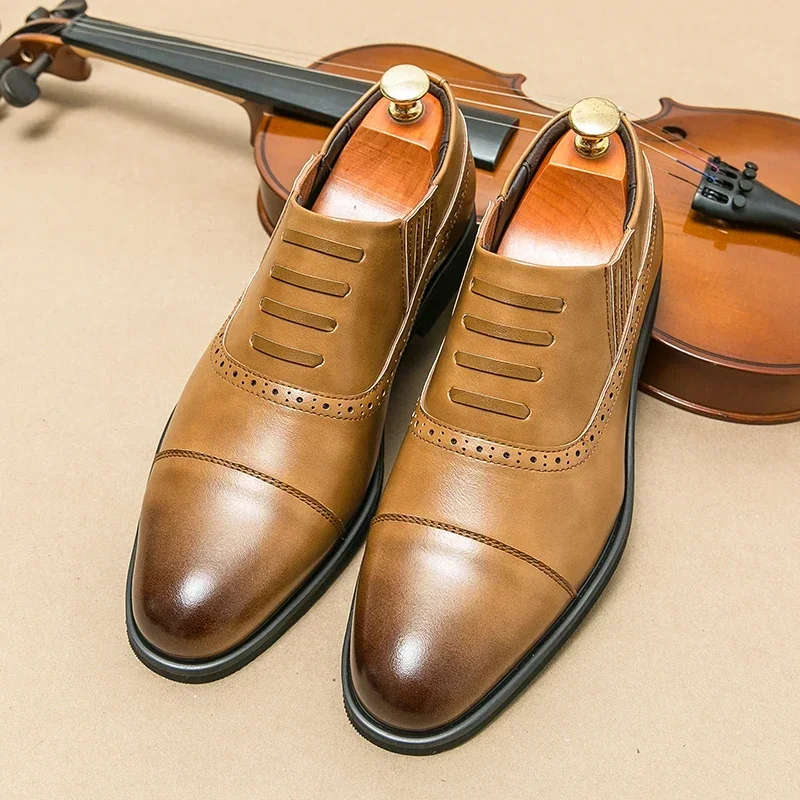 Sapatos de couro estilo italiano masculino, sapatos Oxford de escritório, vestido de noite formal, casamento, brogue, negócio, moda, 2024