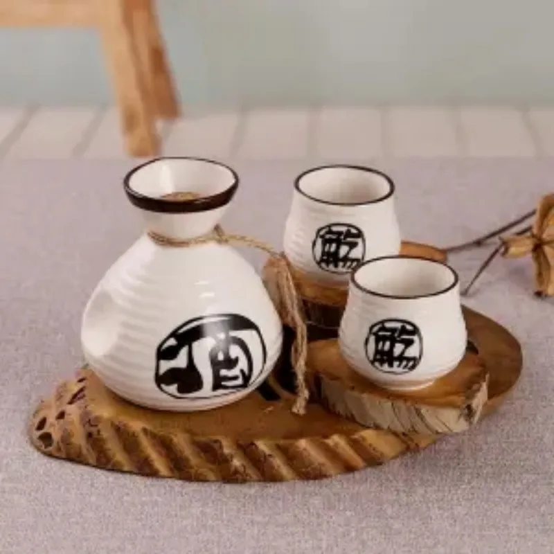 Japanese Sake Set Creative Ceramic Wine Set Home Insulation Wine Glass Ceramics One Pot Two Glasses Sake White Wine Pot