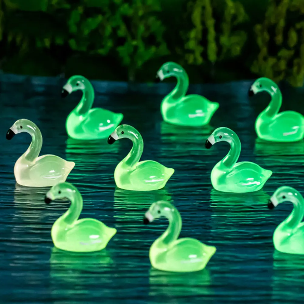 

20Pcs Glow in The Dark Mini Resin Flamingo Statues Micro Landscape Decoration Outdoor Garden Flamingo Ornament