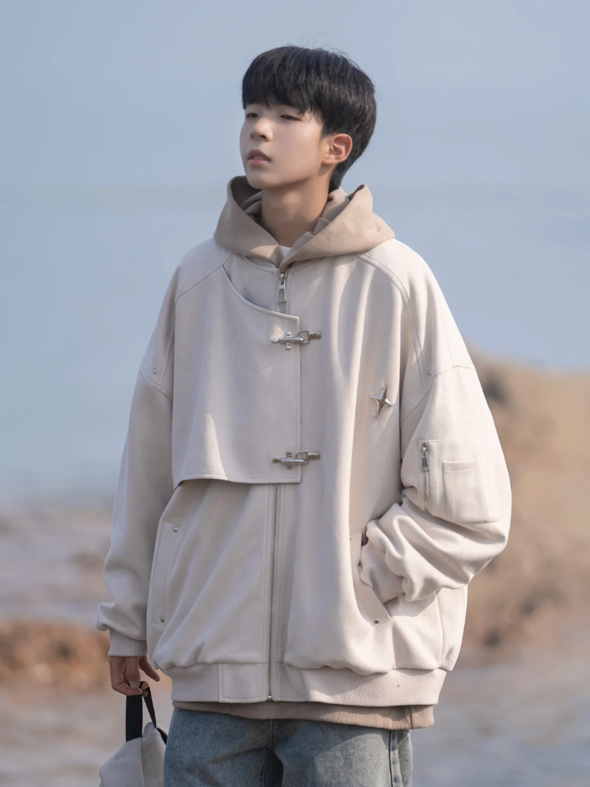 

Casual Men's Leather Jaet with Metal Bule Design Faionable Autumn Outerwear Suede Fabric Personali Sle Youth Trend