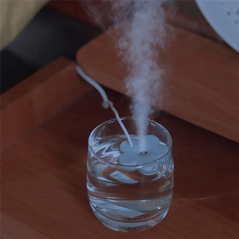 مرطب محمول صغير مستقر مع كابل USB تصميم مانع للتسرب، مرطب شخصي للسفر لغرفة النوم