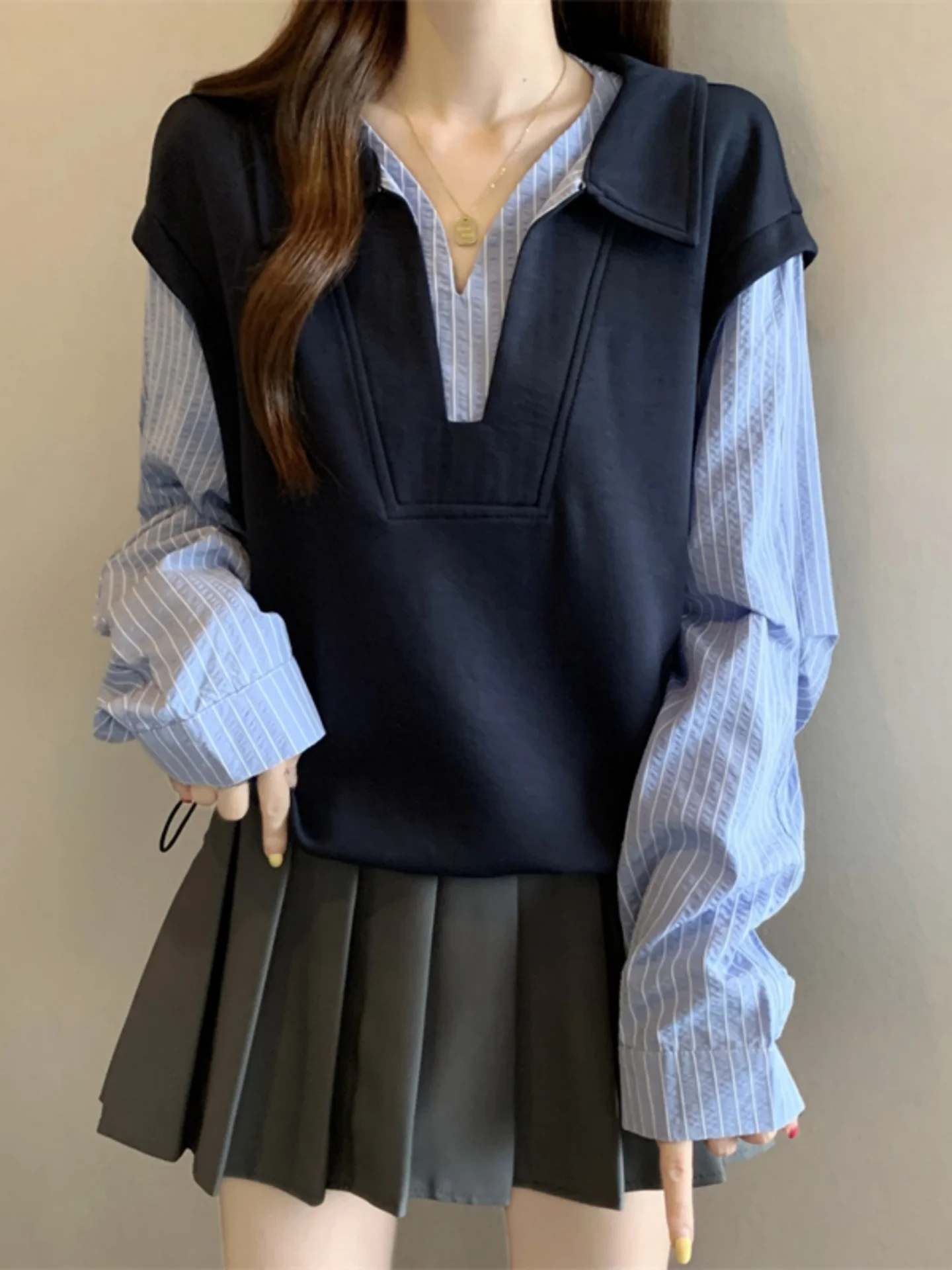 Striped Shirt Design Short Pullover Hoodie Women's Spring Autumn plus Size Drawstring Top Korean Style V-neck Commute Wind