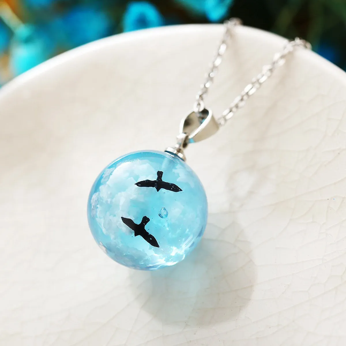 Bird Inspired Moon Necklace Silver Zircon Pendant Short Delicate Necklace for Women Trendy Minimalist Jewelry Gift Choice