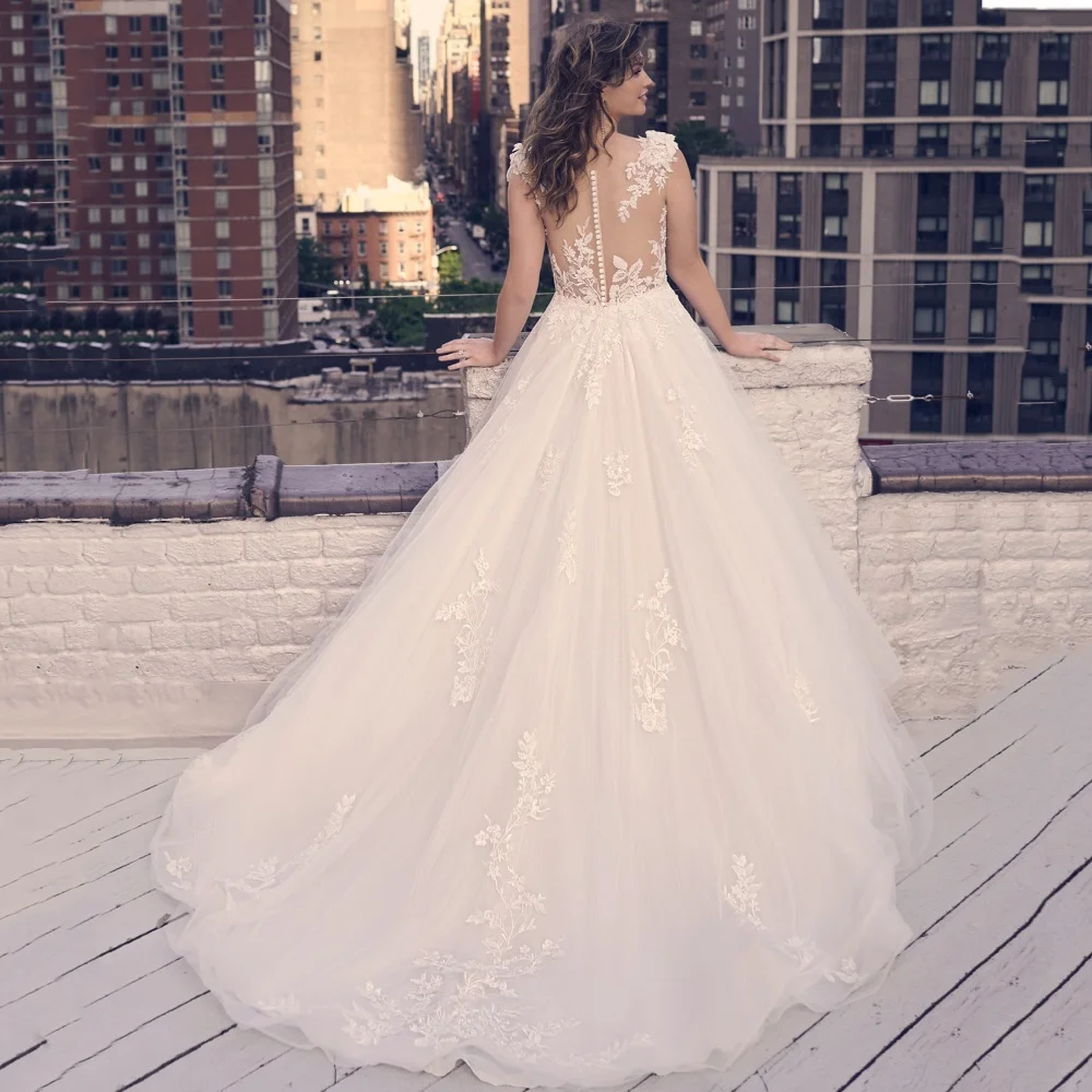 

Customized A Line Elegant Wedding Dresses Luxury Tank Bride Dress Tulle V Neck Applique Bridal Gowns New Vestidos De Novia
