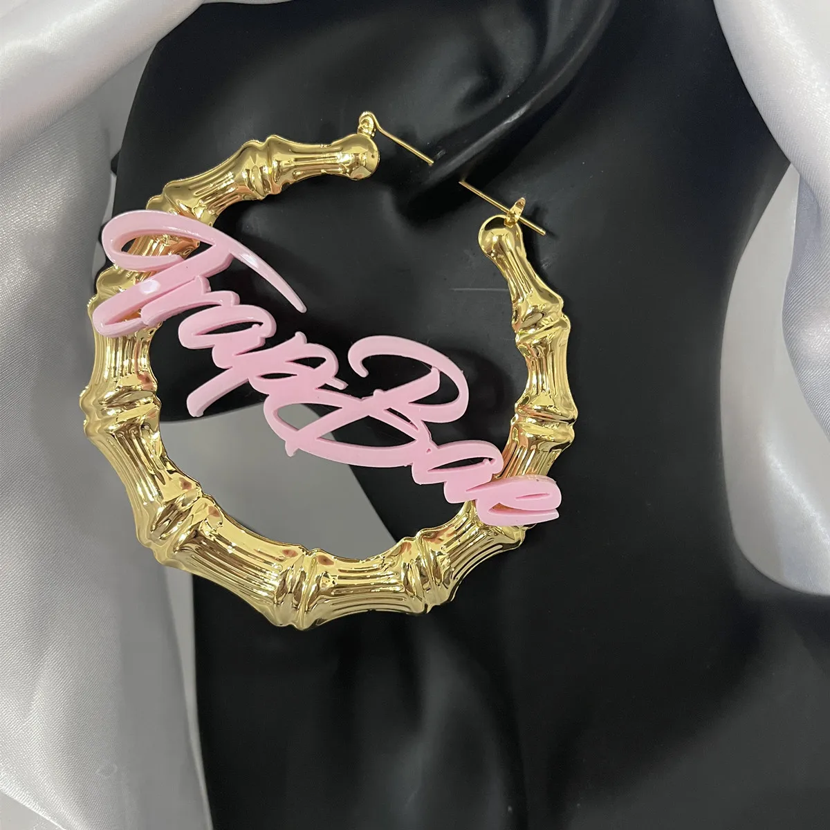 

DUOYING Custom Acrylic Name Earrings Personalized Script Letter Nameplate Hoop Earrings For Women Girls Jewelry Gift