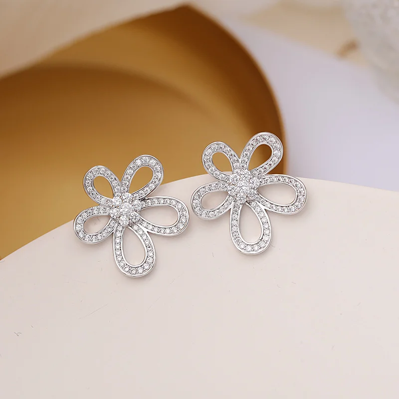 Niche Jewelry: Minimalist Sunflower Earrings with Micro-Set Zirconia, 925 Sterling Silver Studs with Openwork 3D Floral Design