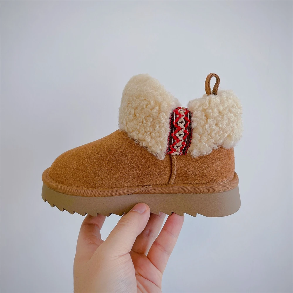 Bottes de neige en cuir suédé véritable pour enfants, bottes classiques en fourrure pour enfants, bottes courtes en coton, chaussures de mode pour filles, mini châtaigne, garde au chaud