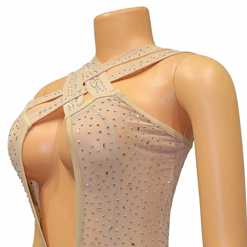 GUWU – robe de soirée courte croisée en maille transparente scintillante, couleur chair, strass, été, pour femmes, découpée, cristal, tenue de soirée, boîte de nuit