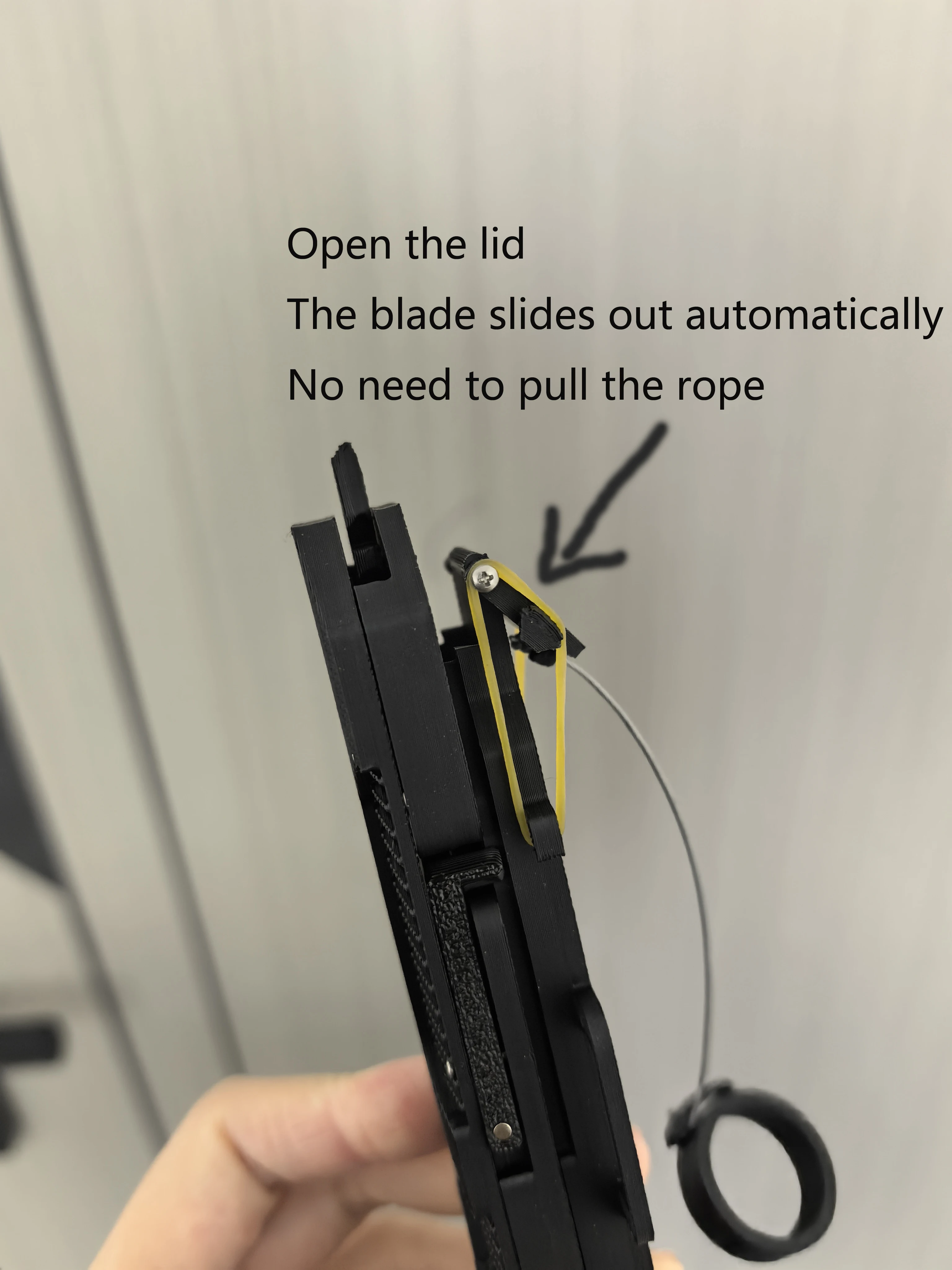 قاتل سلاح مخفي بولي كلوريد الفينيل كم السيف لا حاجة لسحب الحبل أنماطين رائعين في أشكال مختلفة أزياء الهالوين الدعائم