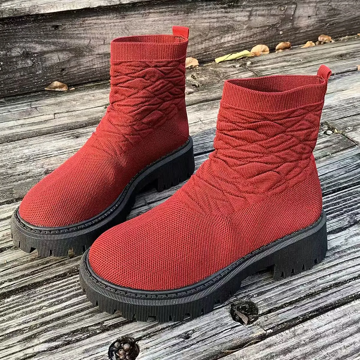 

2025 Large-sized 36-43 Knitted Thick-soled Short Boots For Men Women Fashionable Breathable Mesh Surface Casual Women's Shoes