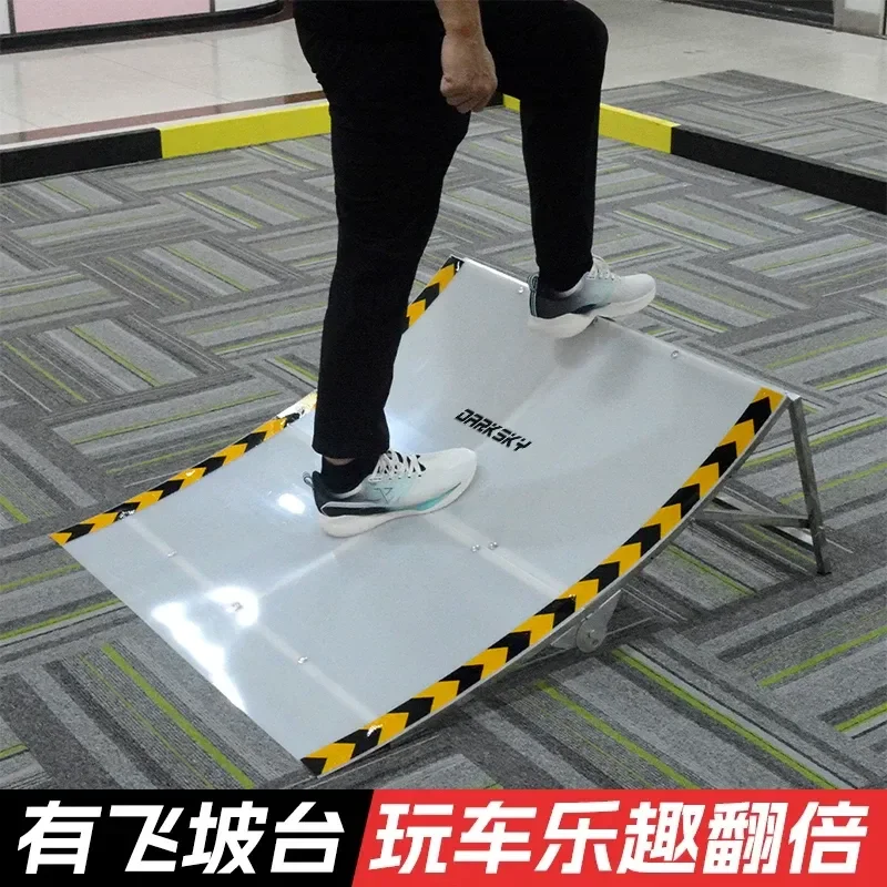 

Складная нейлоновая изогнутая платформа-пандус Darksky RC для внедорожных радиоуправляемых моделей грузовиков и гоночных машин на пульте управления