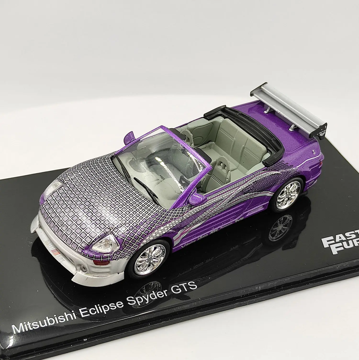Modelo de Auto de Aleación a Escala 1:43 de Mitsubishi Eclipse Spyder GTS de Diecast IXO